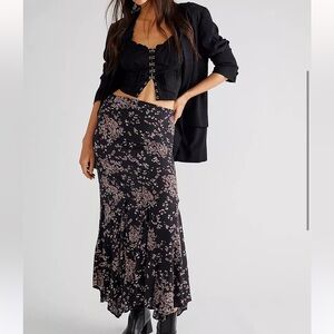 FREE PEOPLE Backseat Glamour Maxi Skirt in Black Combo NWT Size Small